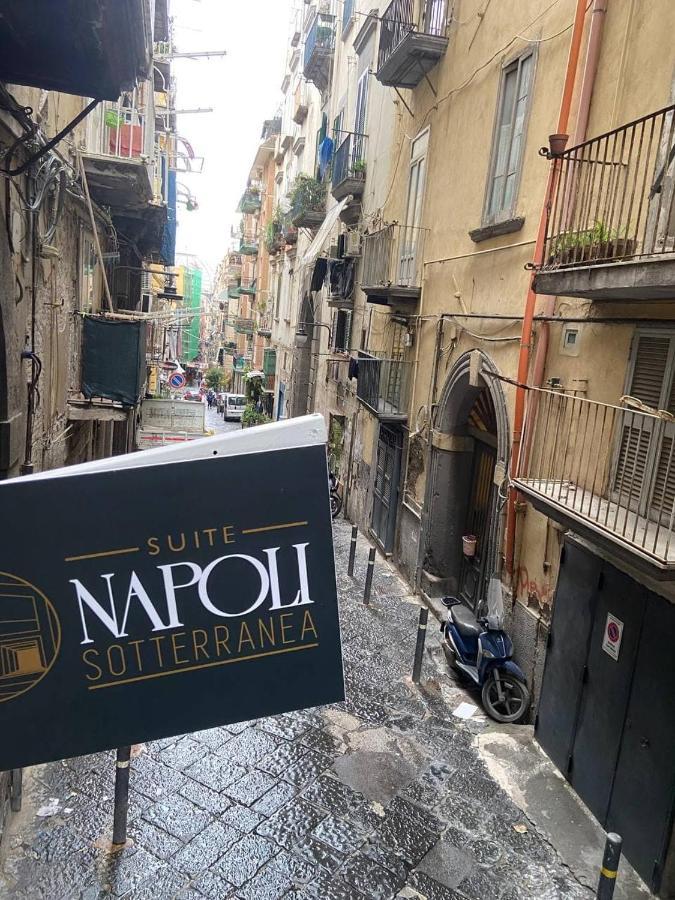 Suite Napoli Sotterranea Con Vasca Idromassaggio Εξωτερικό φωτογραφία