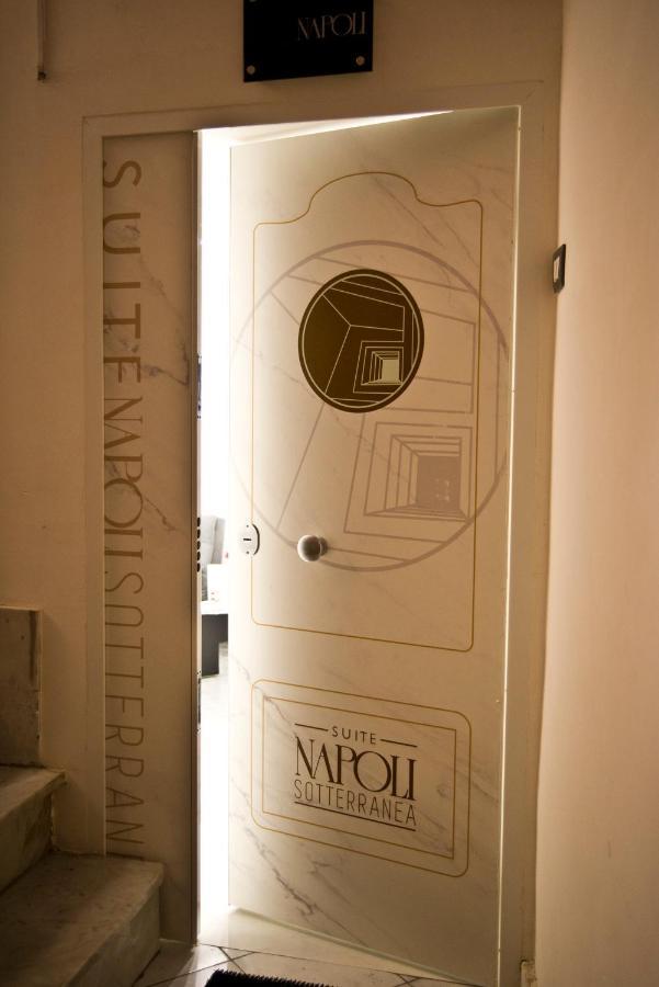 Suite Napoli Sotterranea Con Vasca Idromassaggio Εξωτερικό φωτογραφία