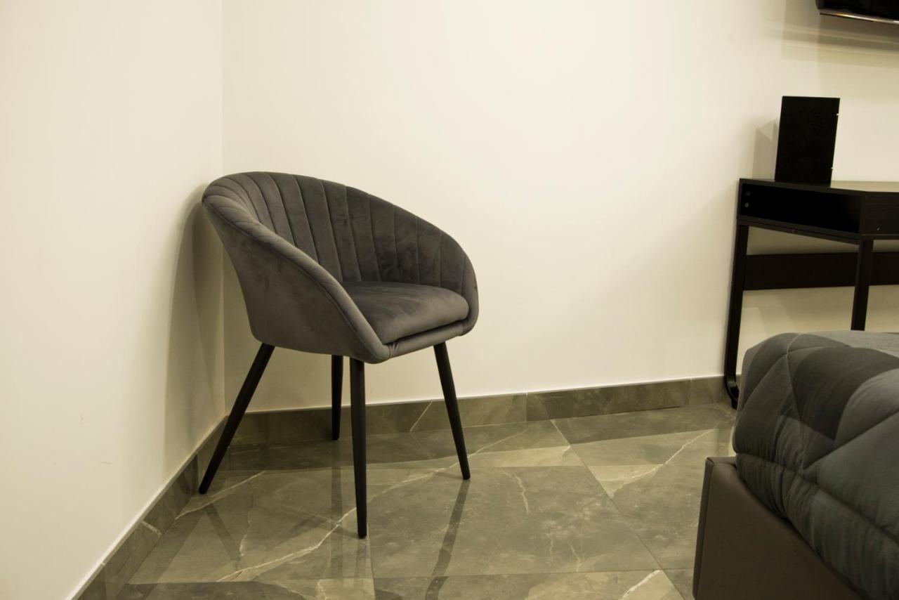 Suite Napoli Sotterranea Con Vasca Idromassaggio Εξωτερικό φωτογραφία