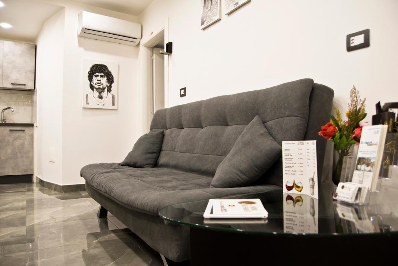 Suite Napoli Sotterranea Con Vasca Idromassaggio Εξωτερικό φωτογραφία